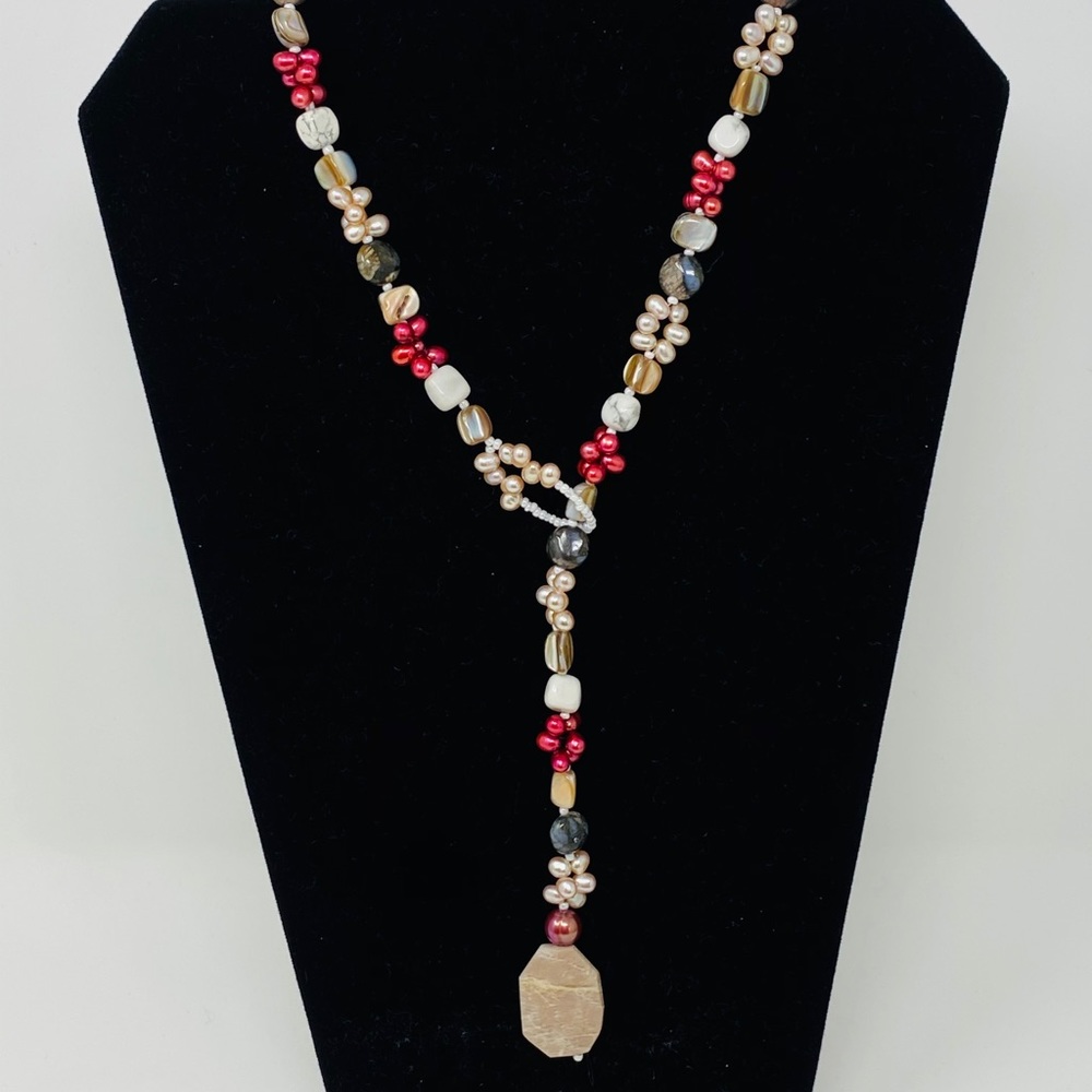 Gorgeous Semi-Precious Stone Necklace - Picture 4 of 7
